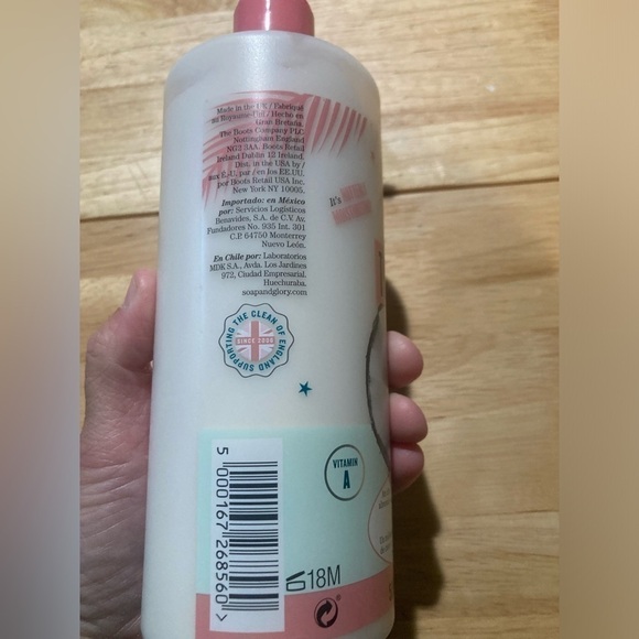 Soap & Glory Drop in the lotion. Scented with magnifi Coco - Picture 2 of 4